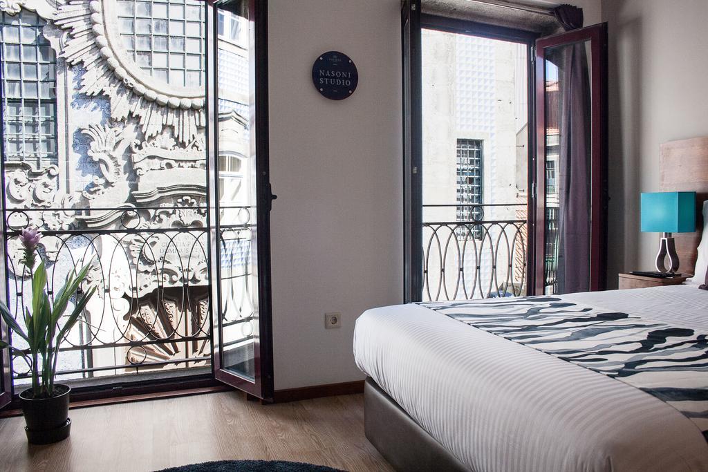 Studio Balcony