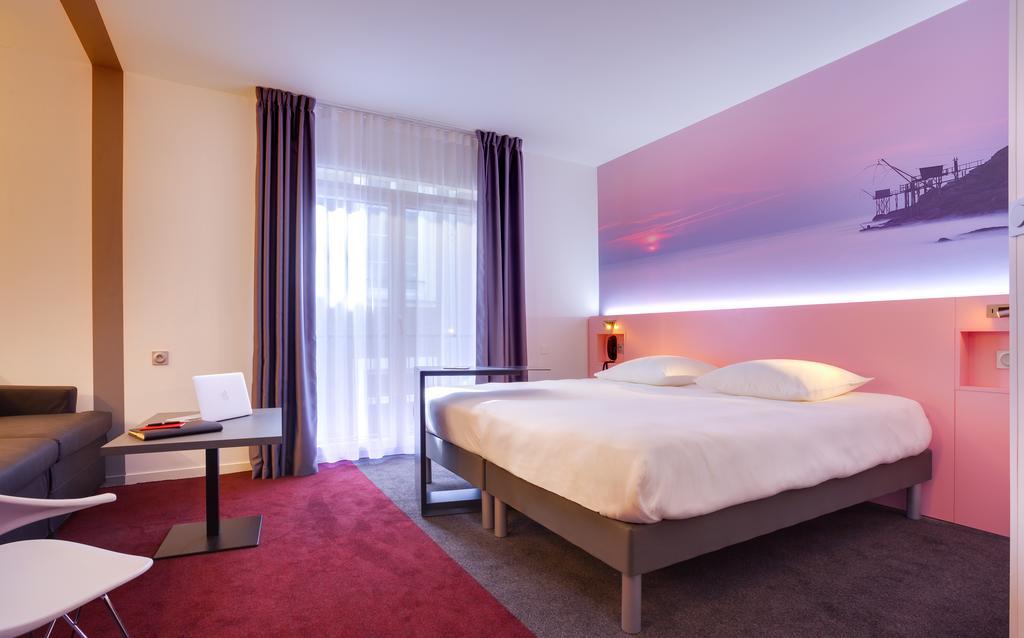Standard Family Suite with Sofa Bed,508927659:JPEG
