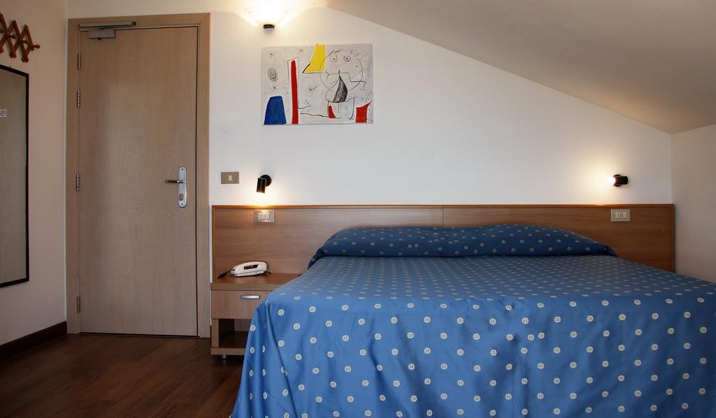 Double Room Attic 3rd Floor No Lift