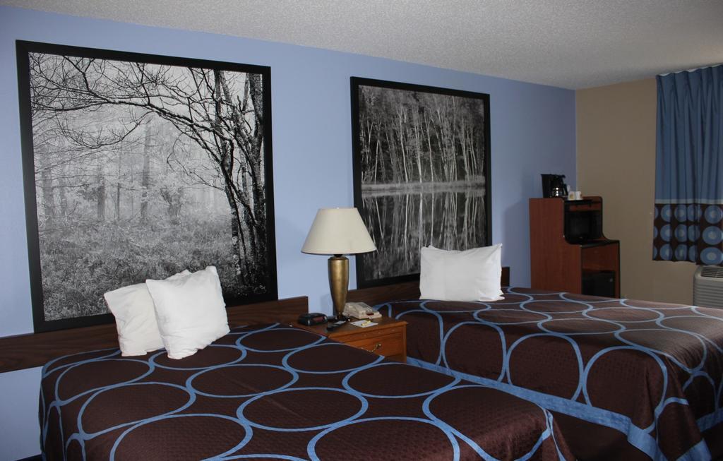 Double Room with Two Double Beds - Non-Smoking