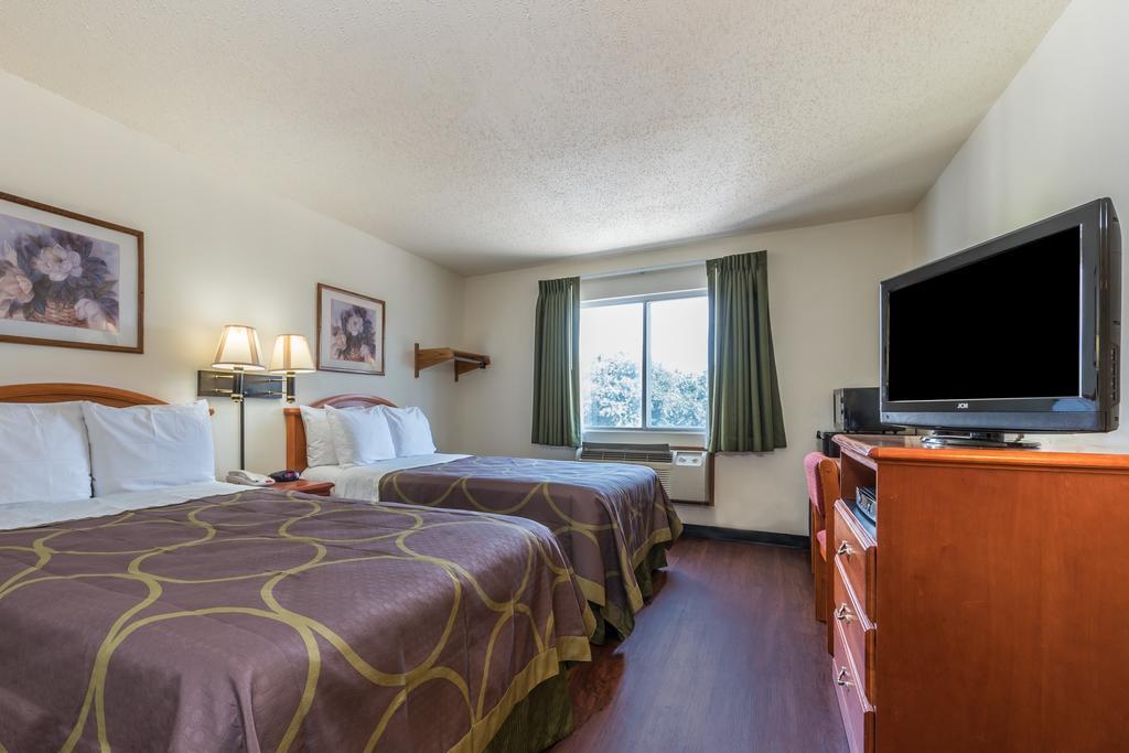 Double Room Two Double Beds Smoking