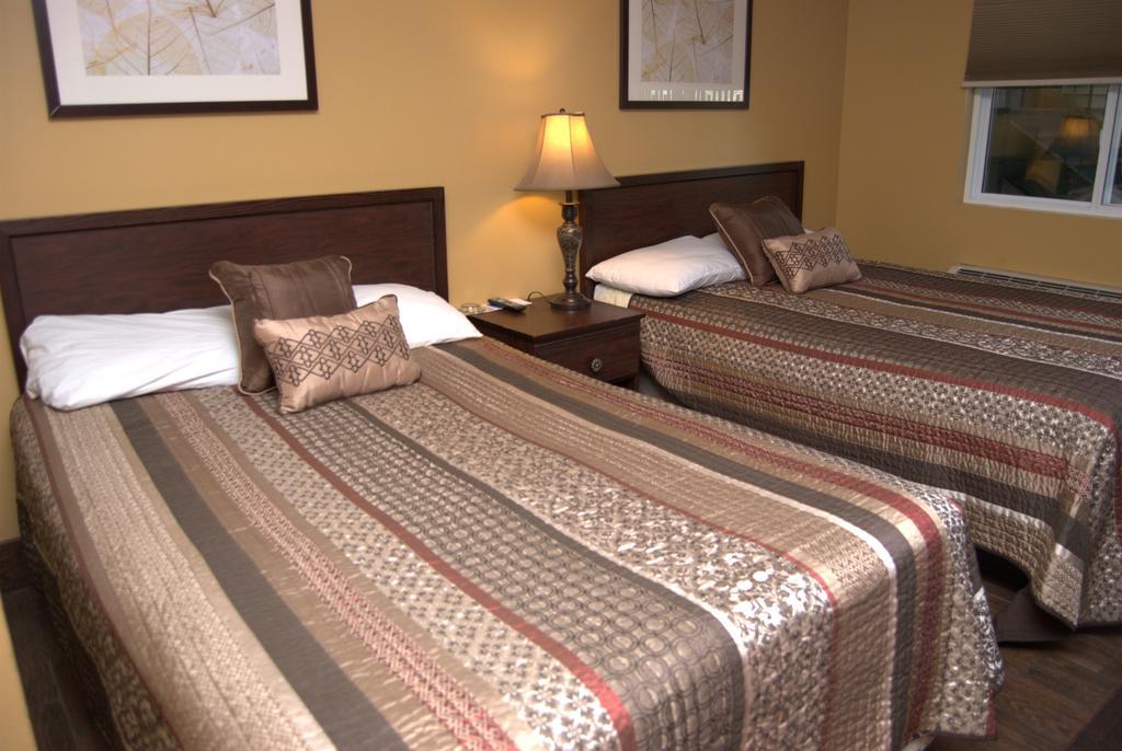 Two Double Beds Exterior Door Smoking