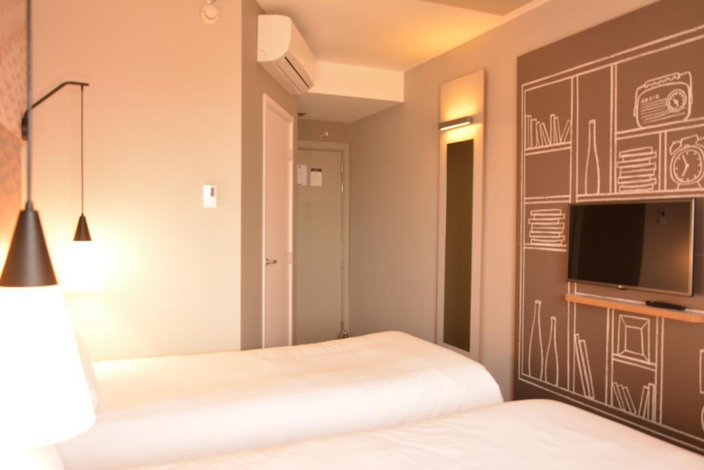 Standard Apartment Twin Beds