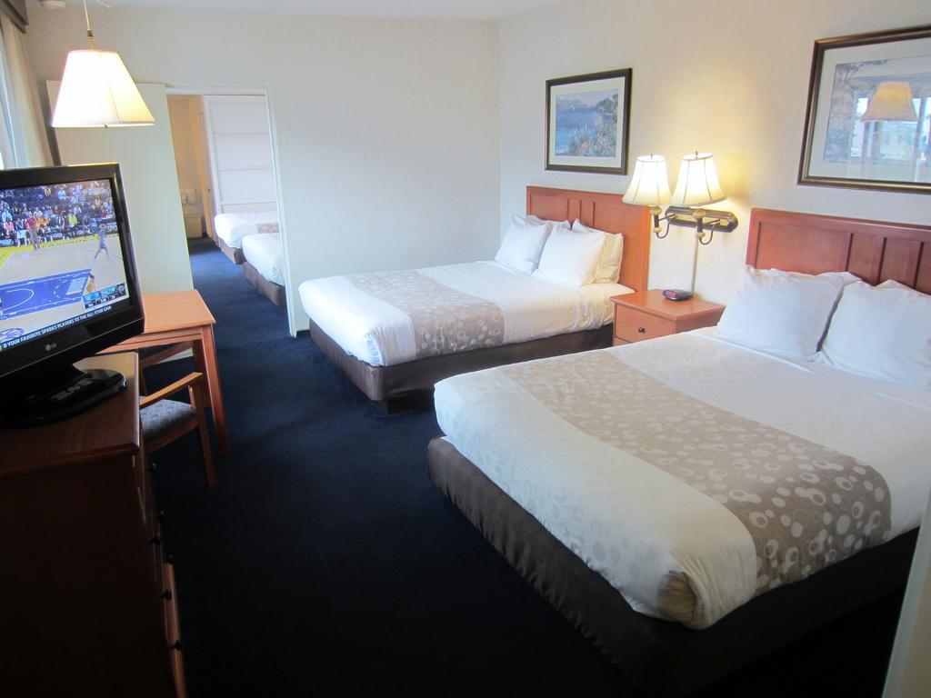 2 Queen Beds Non-Smoking