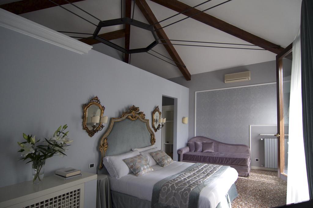 Luxury Triple Room