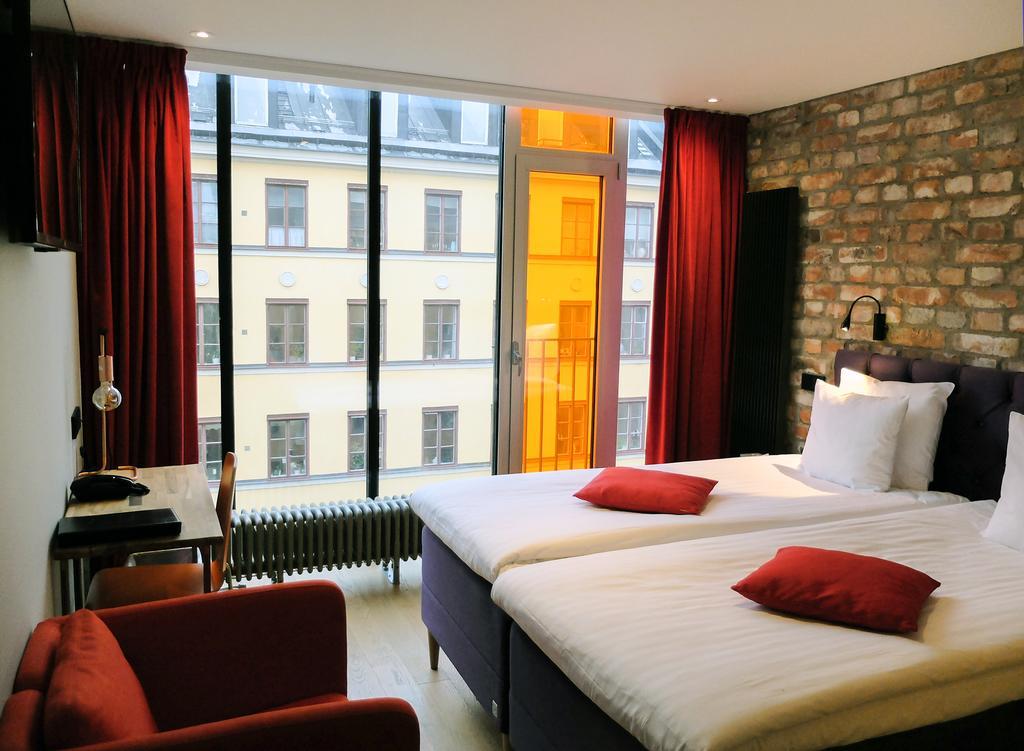 Standard Double or Twin Room,713843467:JPEG
