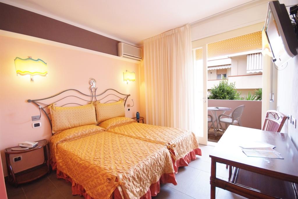 Double or Twin Room with Balcony,1611136631:JPEG