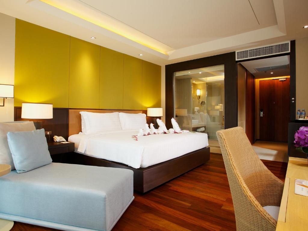 Premier Double Room Pool Access
