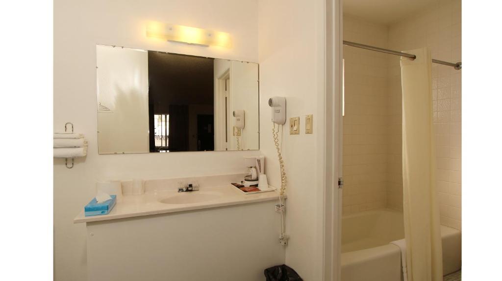 Double Room Two Double Beds