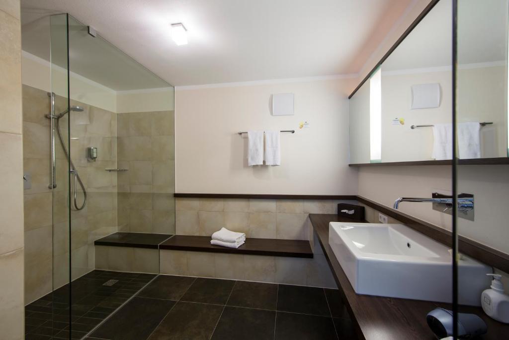 Superior Double Room Balcony Mountain View