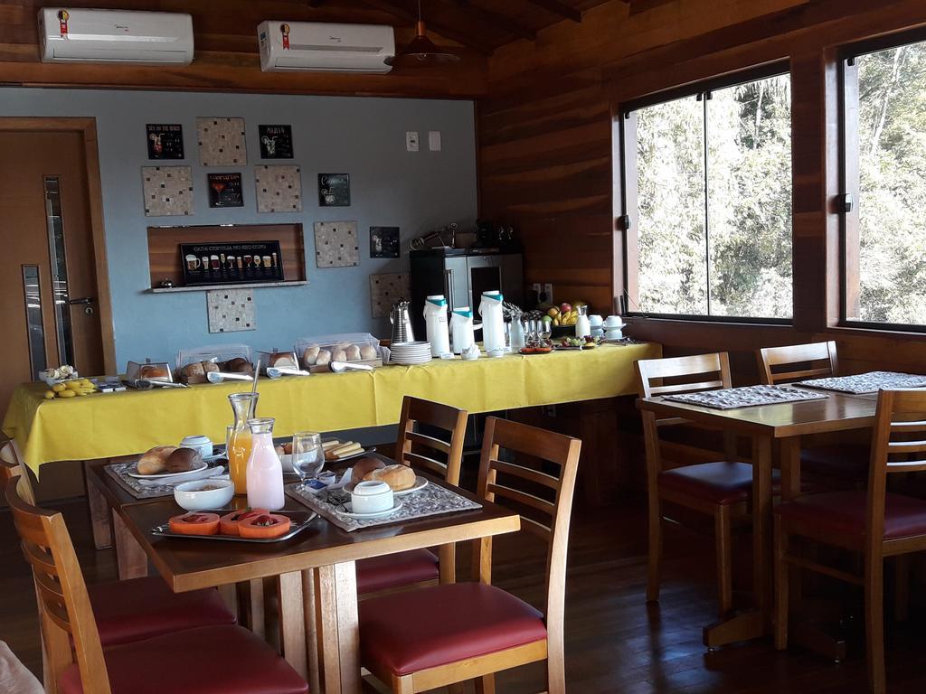 Deluxe Double or Twin Room Mountain View