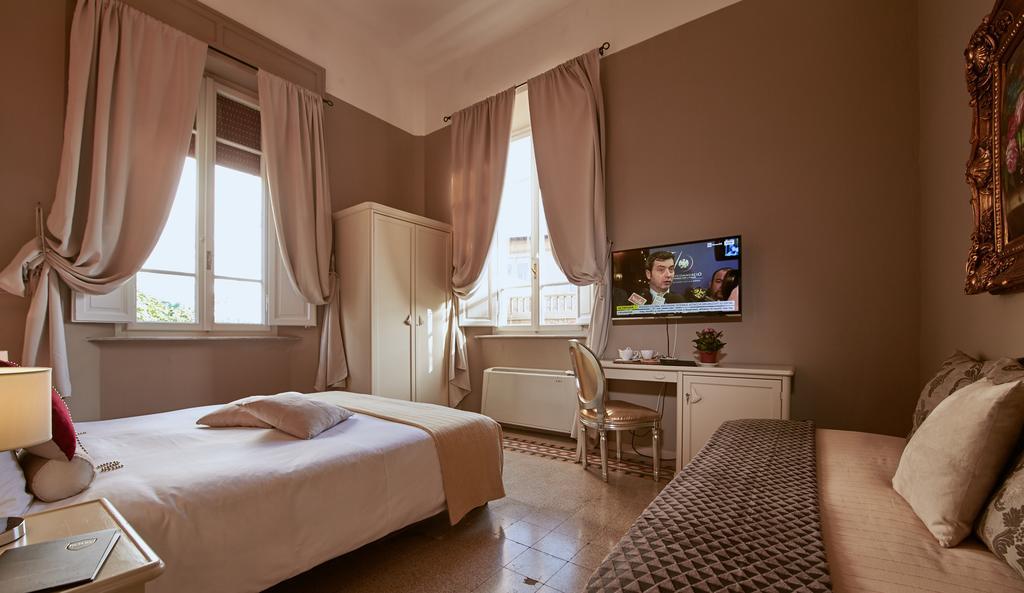 Family triple room