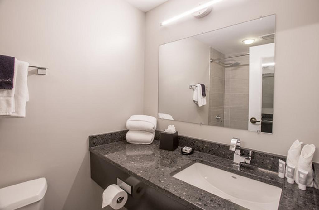 Premier King Flat