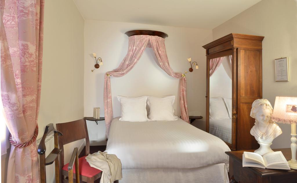 Double Room Bath
