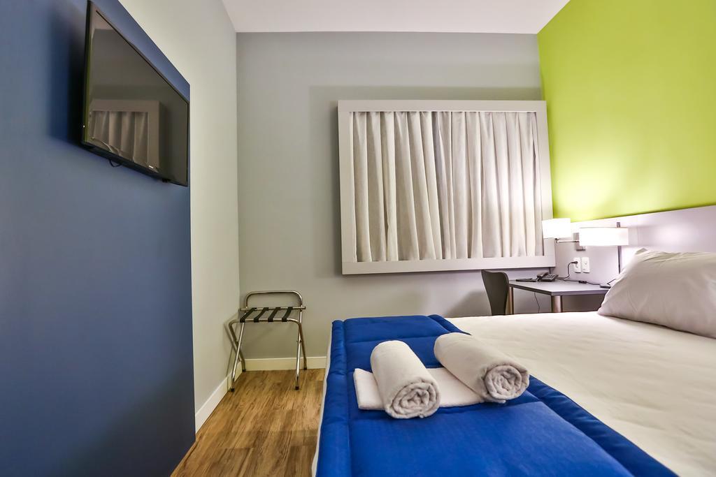 Quarto Duplo Standard