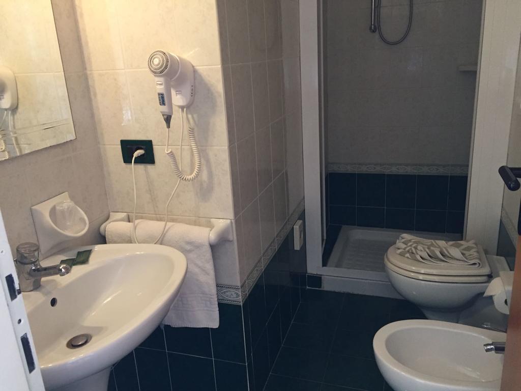 Superior Triple Room Balcony Lake View