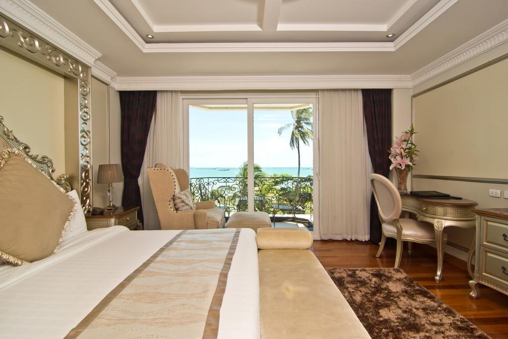 Deluxe Double Room Beach Front