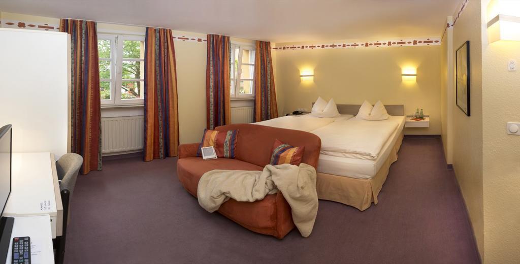 Double Room,449555121:JPEG