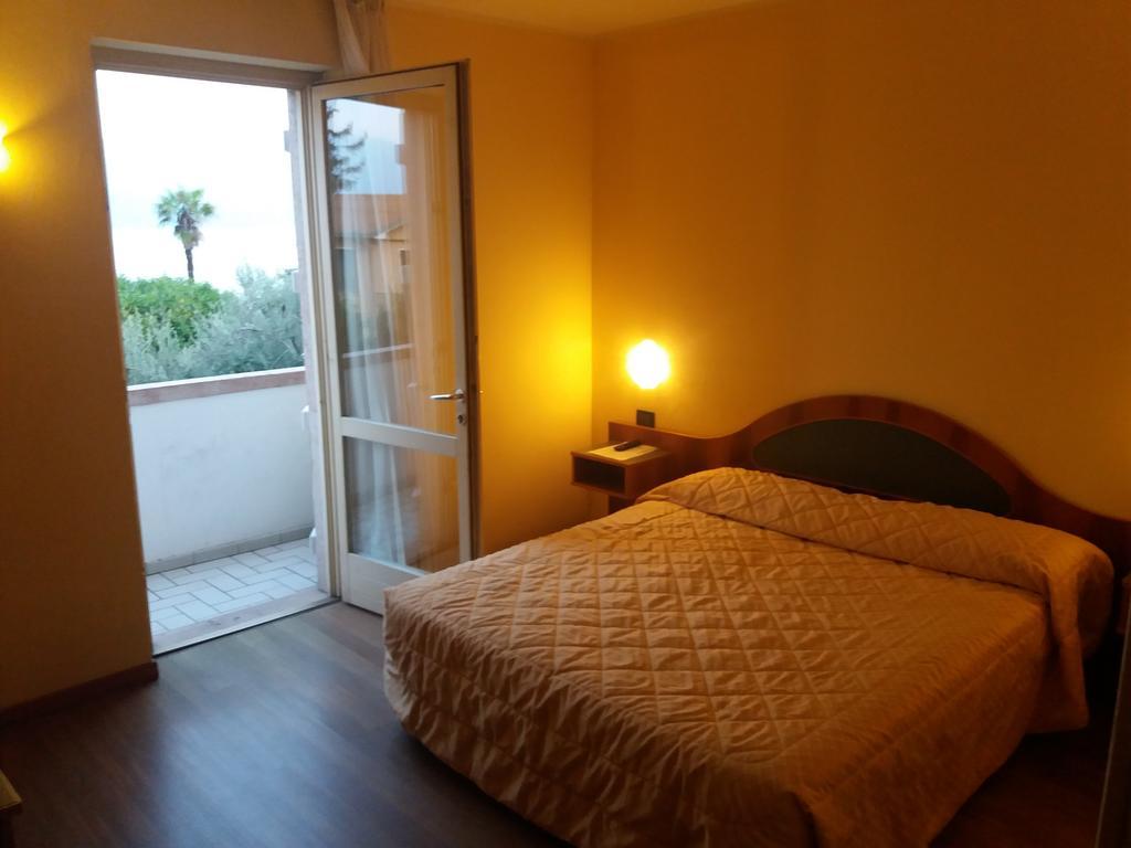 Superior Double Room Balcony Lake View