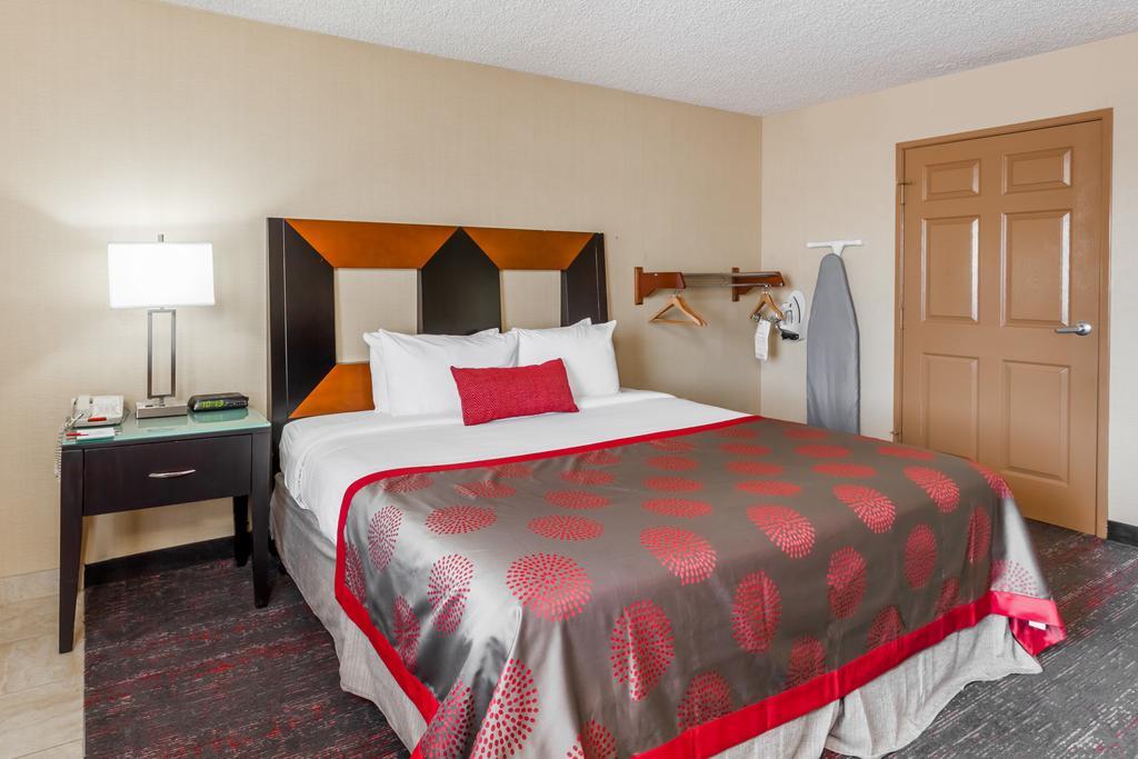 King Room Mobility or Hearing Impaired Access Non-Smoking