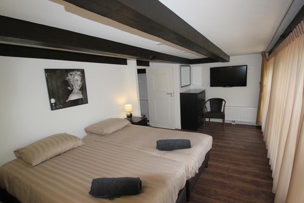 King Room Balcony Bay View Whirlpool or Non-Smoking