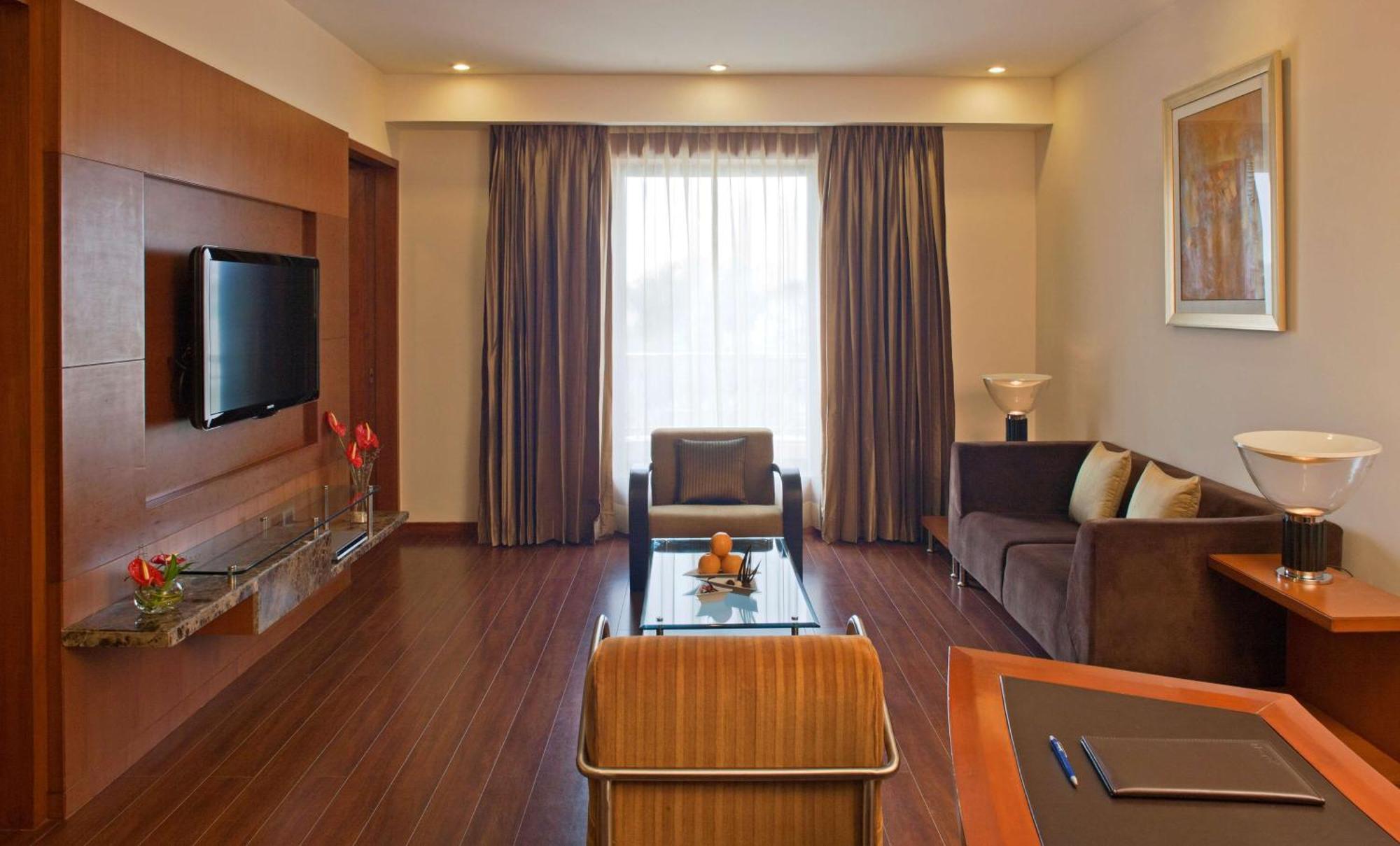 Suite 1 Bed Happy Hours 0100 PM to 0600 PM 11 Airport Transfers Pick up drop to Worldmark Aerocity subject to car availability