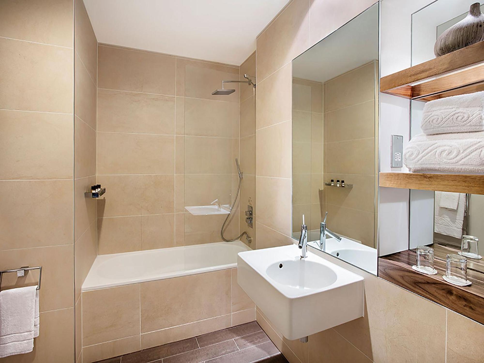 Standard Twin Room,1212763801:JPEG
