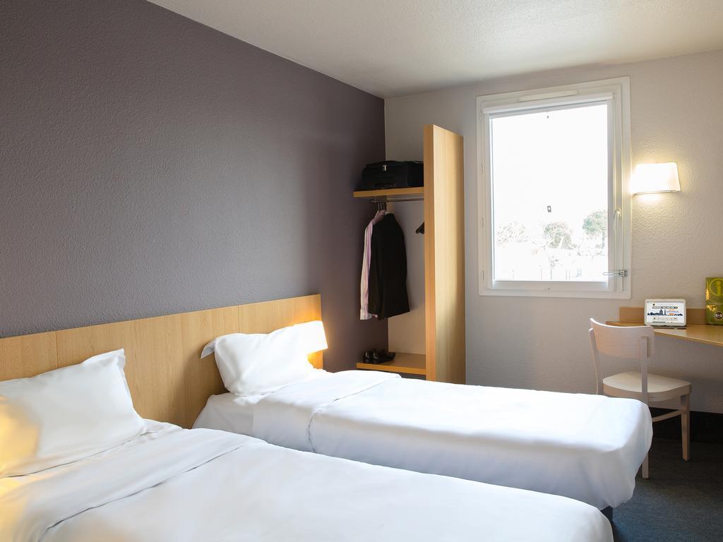 Twin Room,1224239944:JPEG