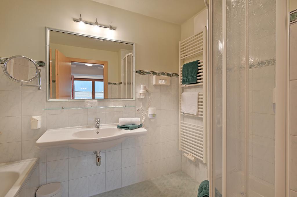 Tweepersoonskamer met 1 of 2 Bedden en Balkon