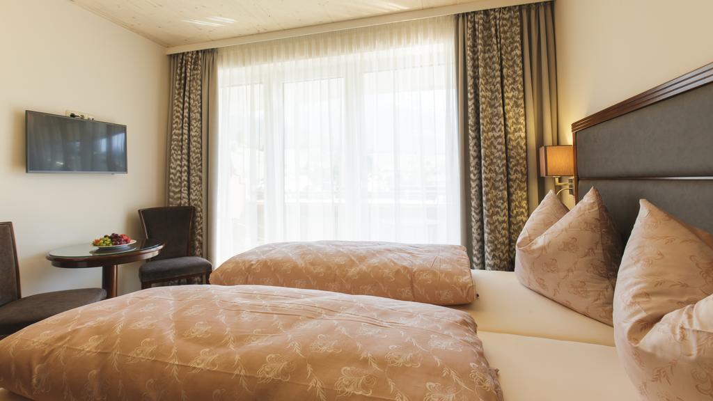 Double Room with Mountain View,462553998:JPEG