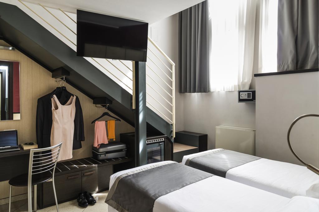 Quarto Quíntuplo