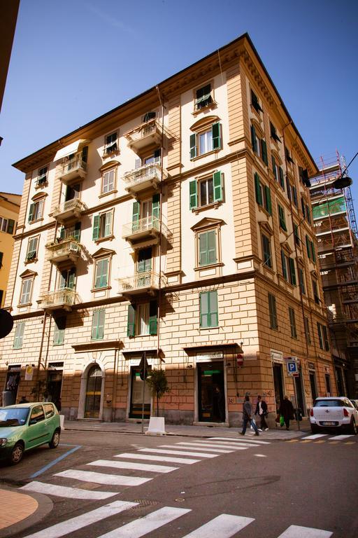 Chambre Double Deluxe - Via di Monale 75