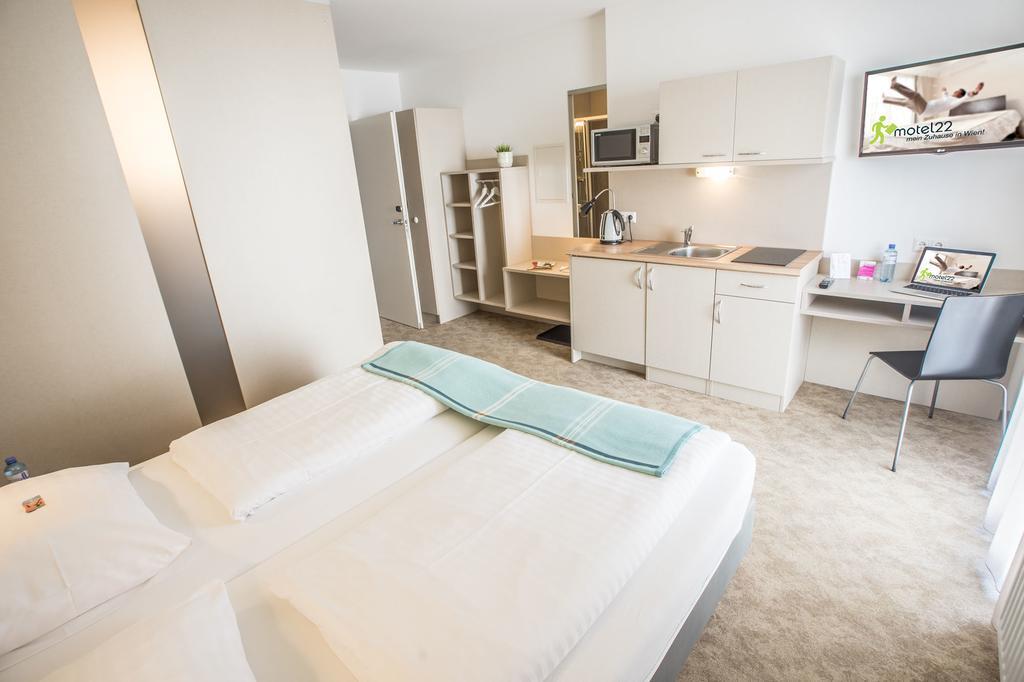 Comfort Room Kitchenette