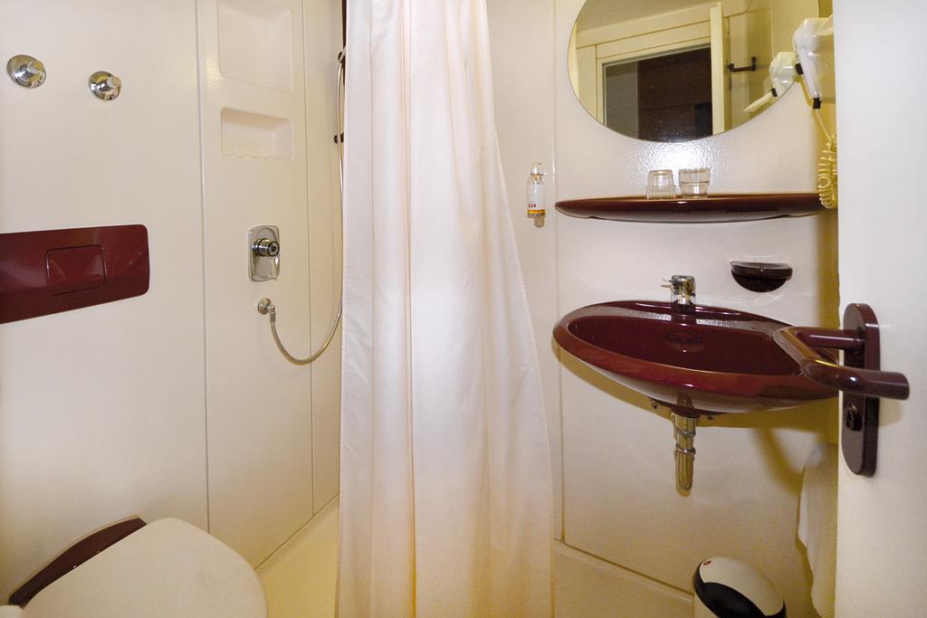 Kleine Economy Tweepersoonskamer met 1 of 2 Bedden
