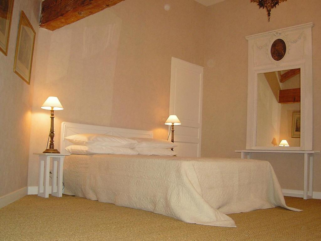 Double Room,559604277:JPEG