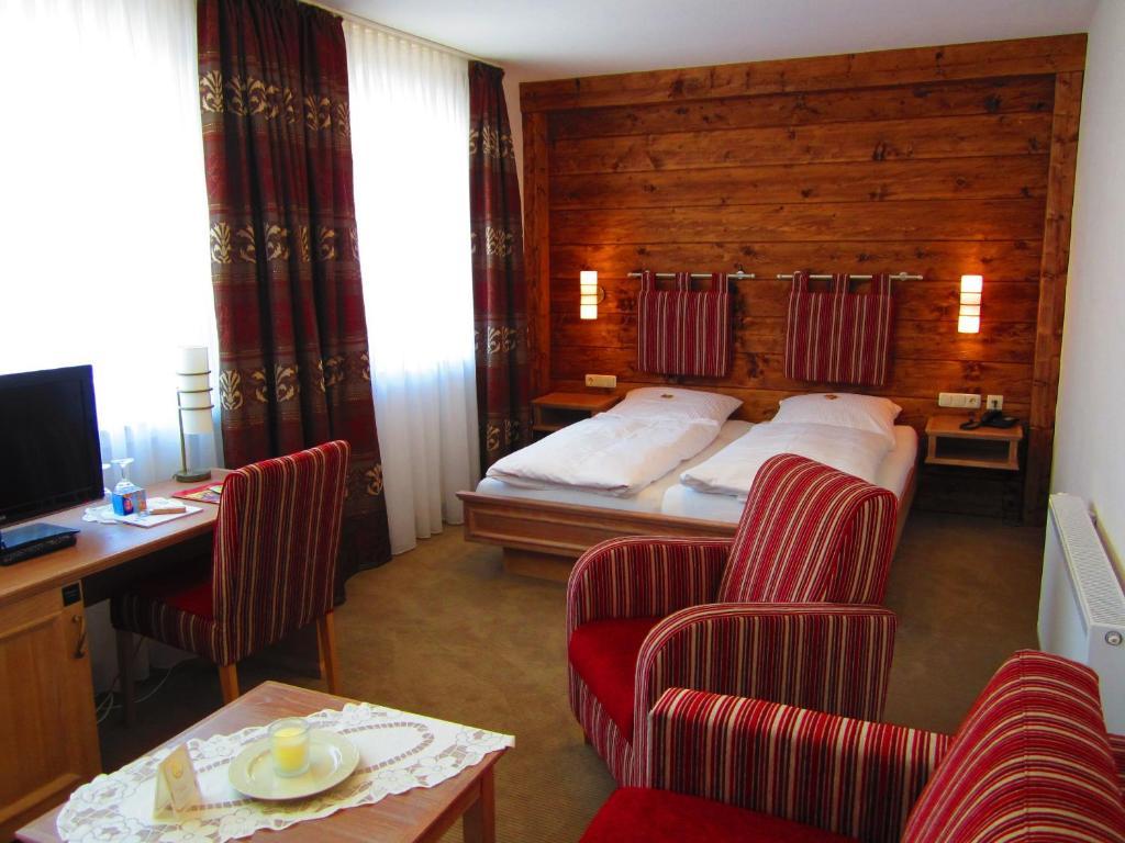 Doppelzimmer Dorfseite,49935210:JPEG