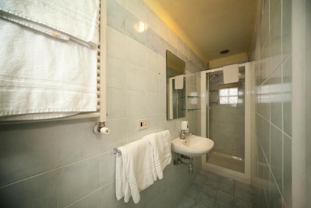 Chambre Triple avec Salle de Bains Privative