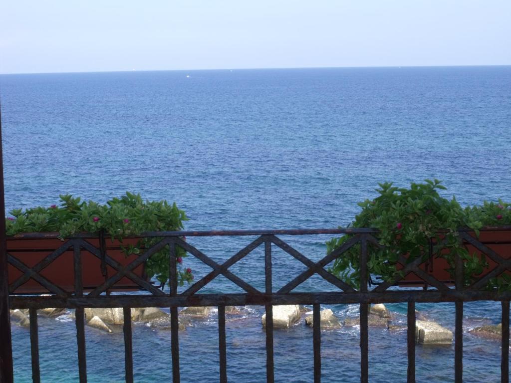 Double or Twin Room Sea View