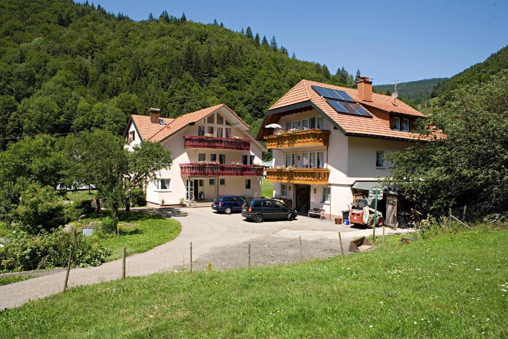 Apartment mit 1 Schlafzimmer und Balkon