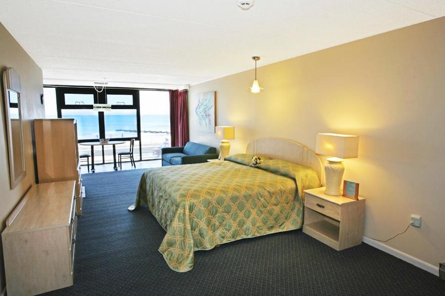 Deluxe King Suite