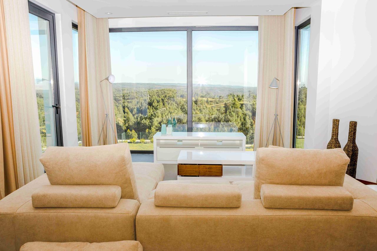 King Suite Pool View