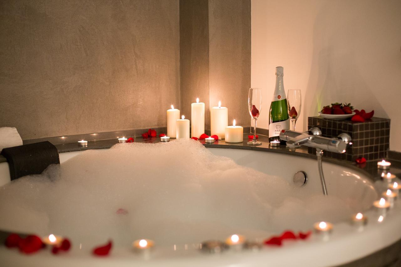 Deluxe Apartment jacuzzi,1284784531:JPEG