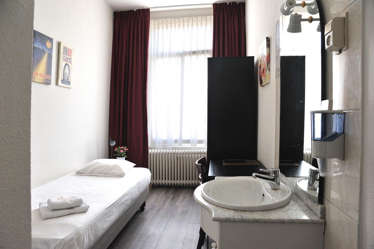 Single Room Shared Toilet