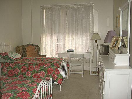 Standard Single Room Two Single Beds