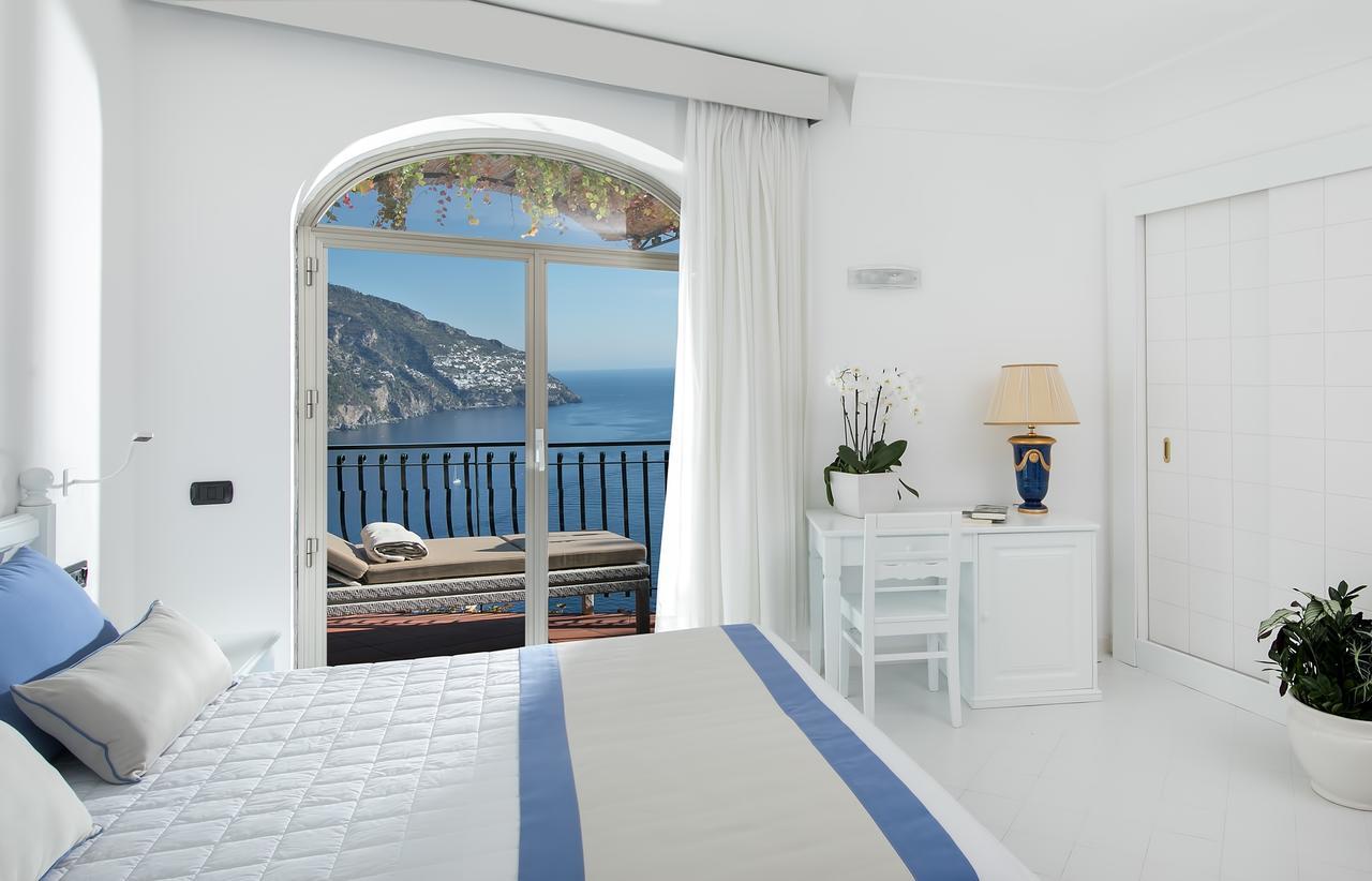 Classic Double Room with Balcony and Sea View
