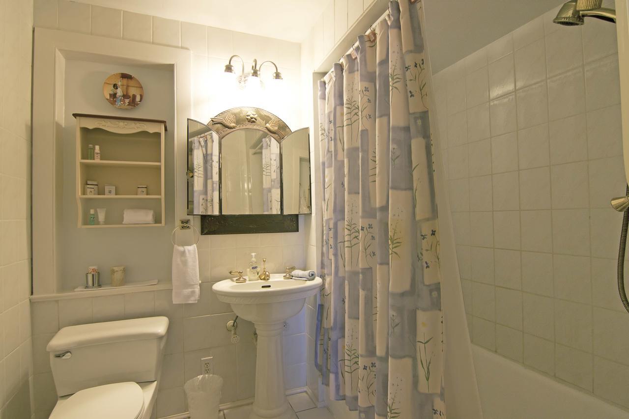 Queen Room Intracostal View