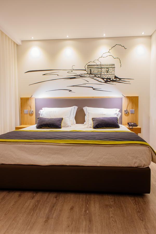 Deluxe Double Room Shower