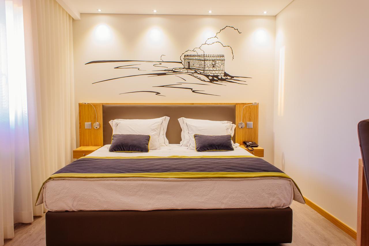 Deluxe Double Room Shower