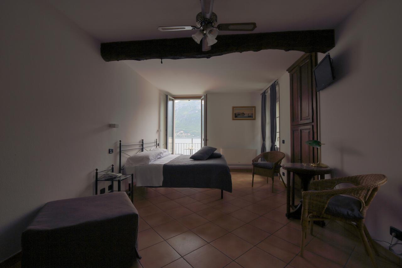 Superior Double Room Partial Lake View