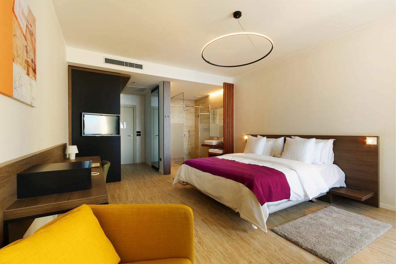 Superior Double or Twin Room Balcony Sea View